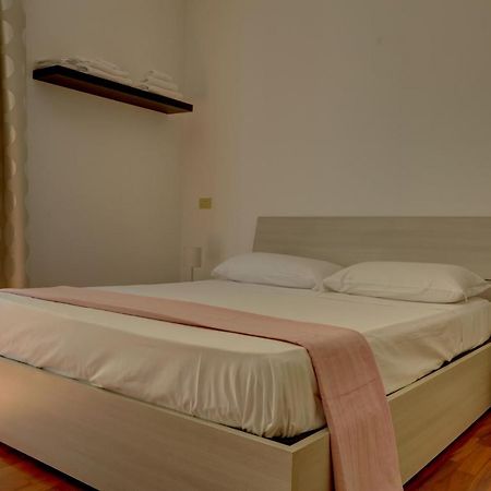 רומא Colosseo Apt Mecenate 77 - Home And More מראה חיצוני תמונה